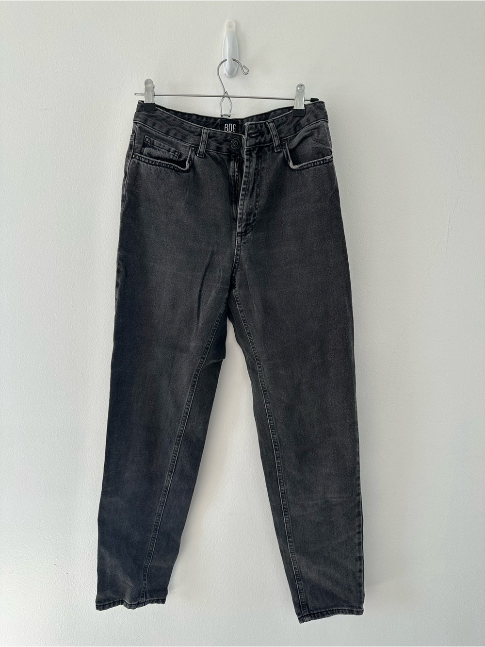 BDG Mom Jeans Black Denim 27